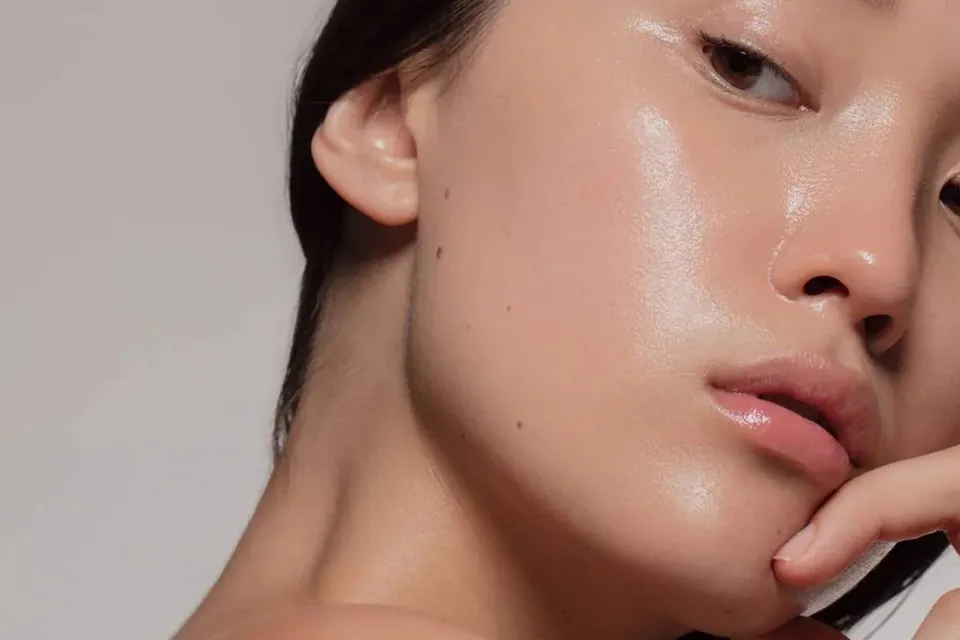 Hautpflege-Motiv aus der Markenwelt von Glow Revolution